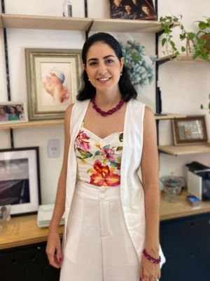 Lara Albuquerque